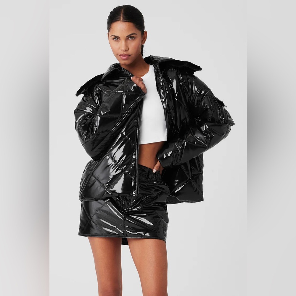 ALO Yoga Glossy Black Oversized Puffer Jacket